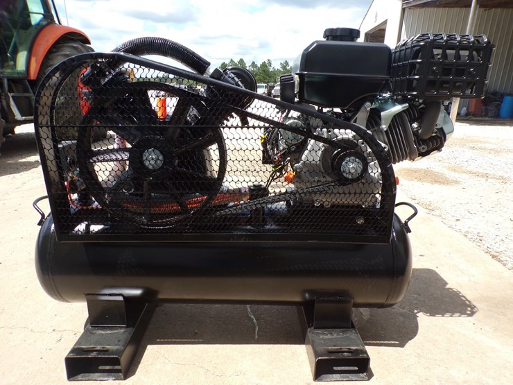 #2263-•-40-gallon-air-compressor-image-4