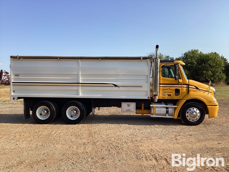 2007-freightliner-columbia-112-image-4