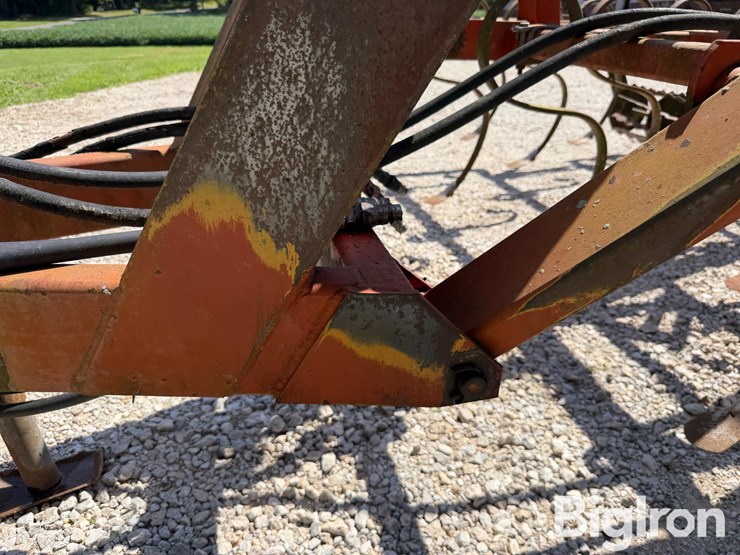 case-ih-5100-image-18