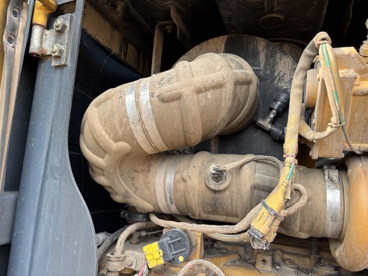 2009-deere-772g-image-68