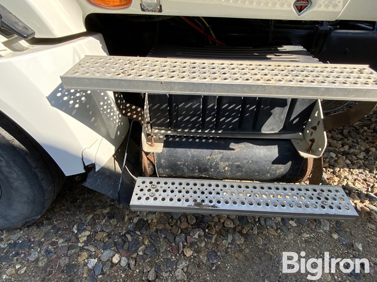 2012-international-prostar-image-9
