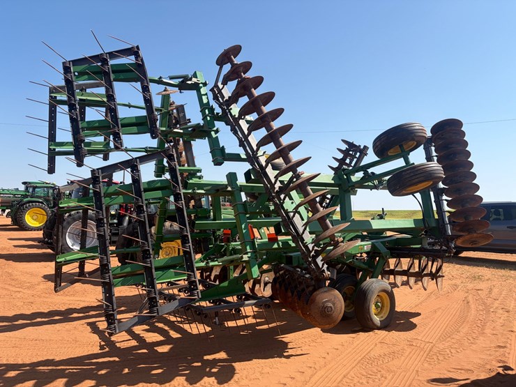 john-deere-637-image-7