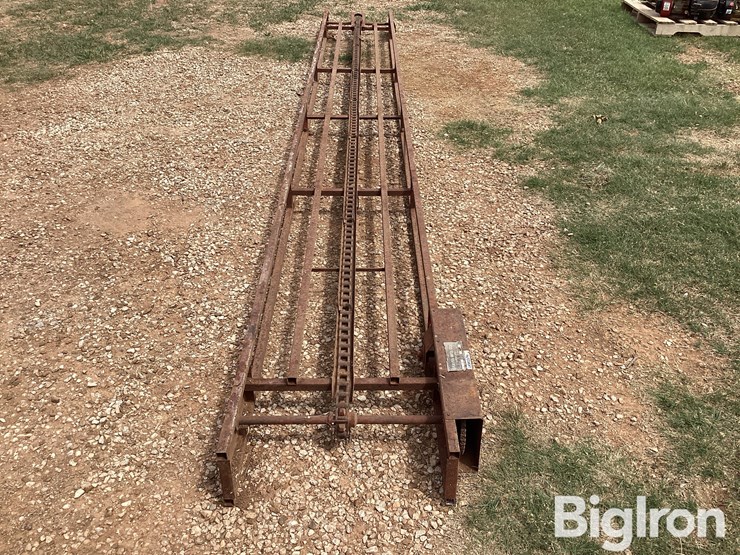 grave-mfg,-co-small-square-baler-conveyor-image-2