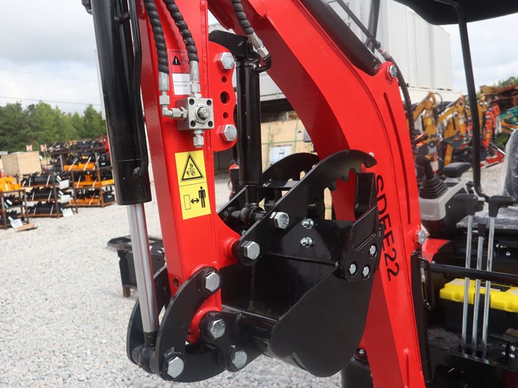 #1084-•-mini-excavator--sdee22-image-10
