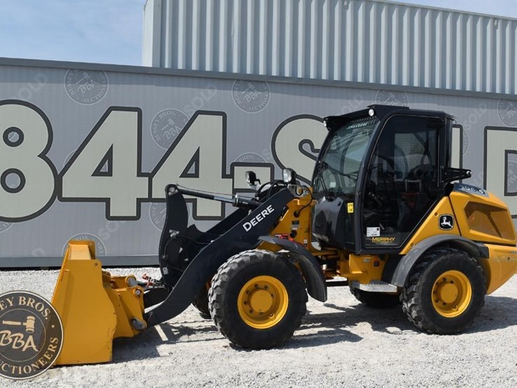2024-deere-204-g-tier-image-2