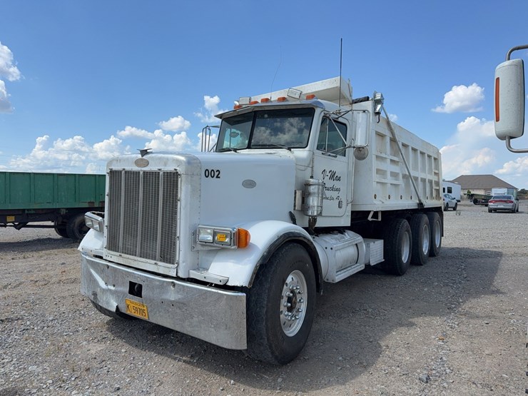 1996-peterbilt-357-image-1