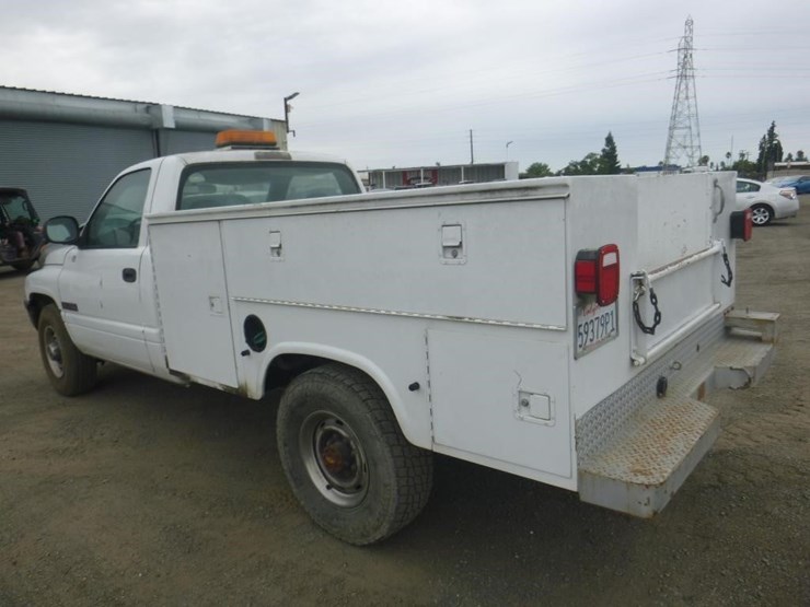 1999-dodge-ram-2500-image-4