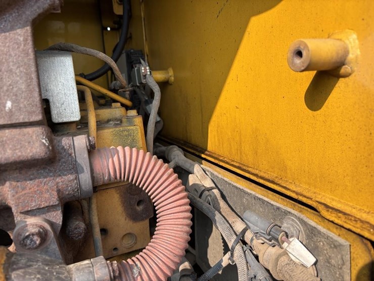 2009-deere-772g-image-70