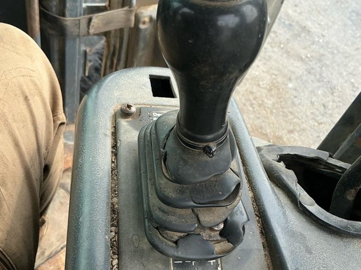 2005-john-deere-540-image-21