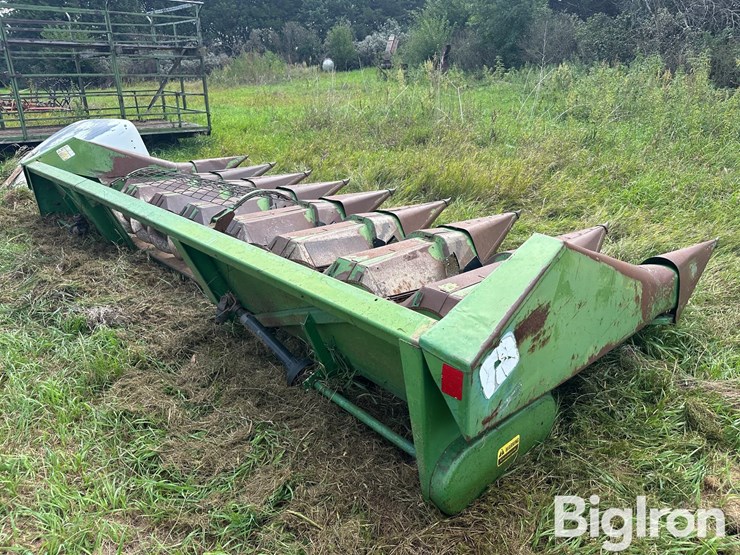 john-deere-8r30-corn-head-image-5