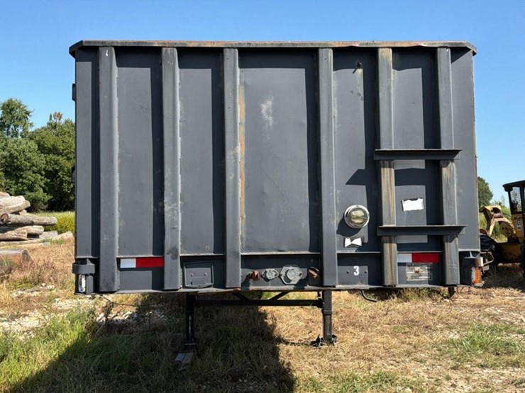 #675-•-1979-pullman-equipment-trailer-image-2