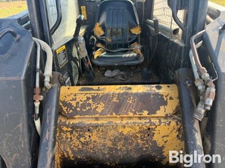 new-holland-lx885-turbo-image-11