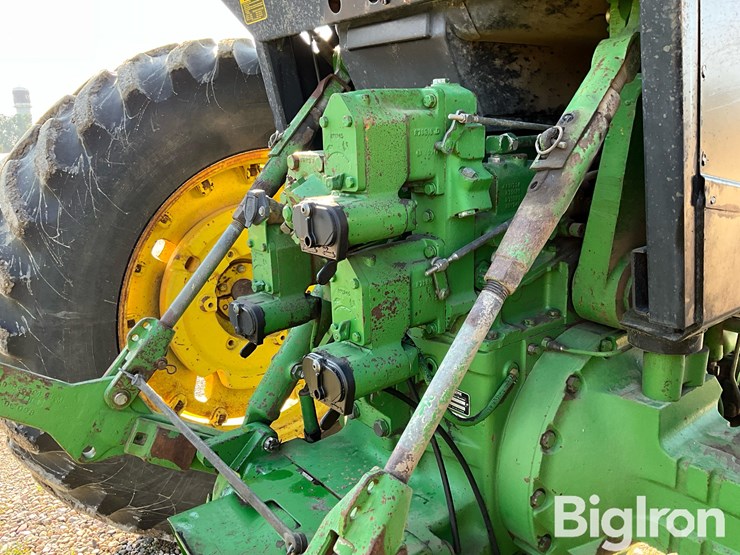 1987-john-deere-4650-image-19