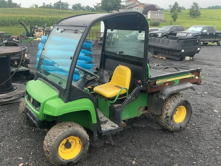 john-deere-gator-image-1