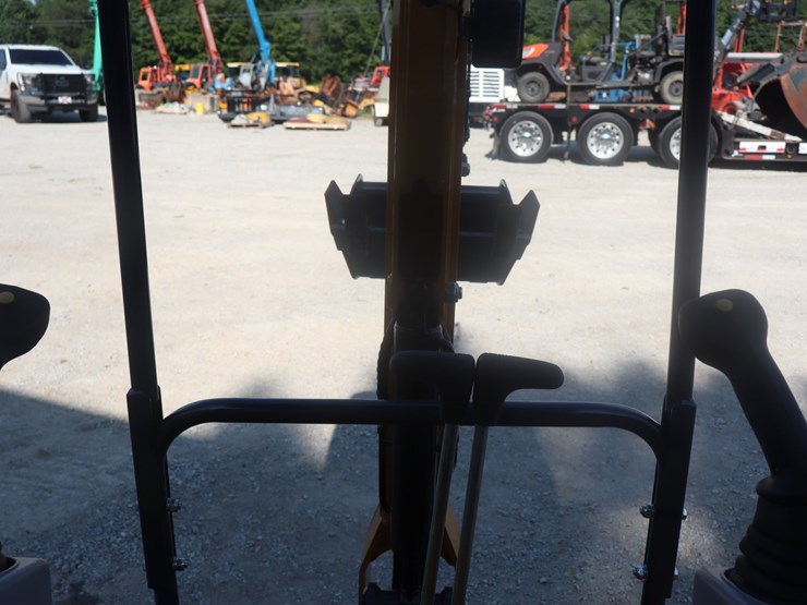 #1081-•-mini-excavator--me20-image-12