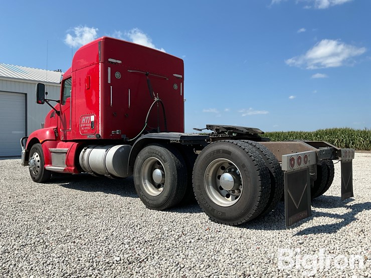2012-kenworth-t660-image-7