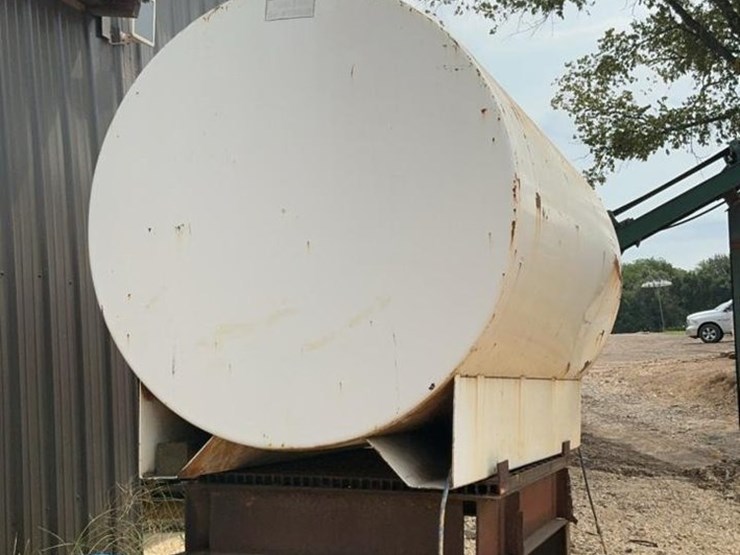 #227-•-fuel-tank-image-3