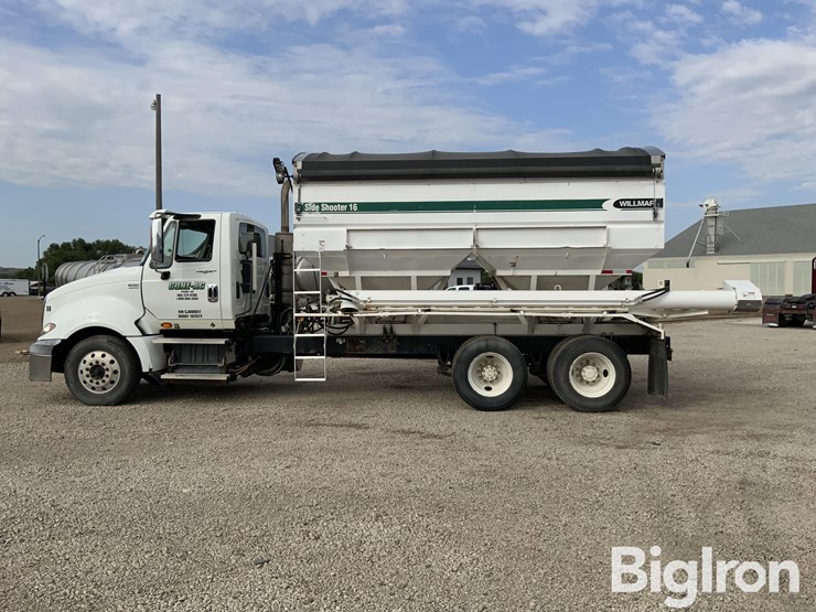 2012-international-prostar-image-8