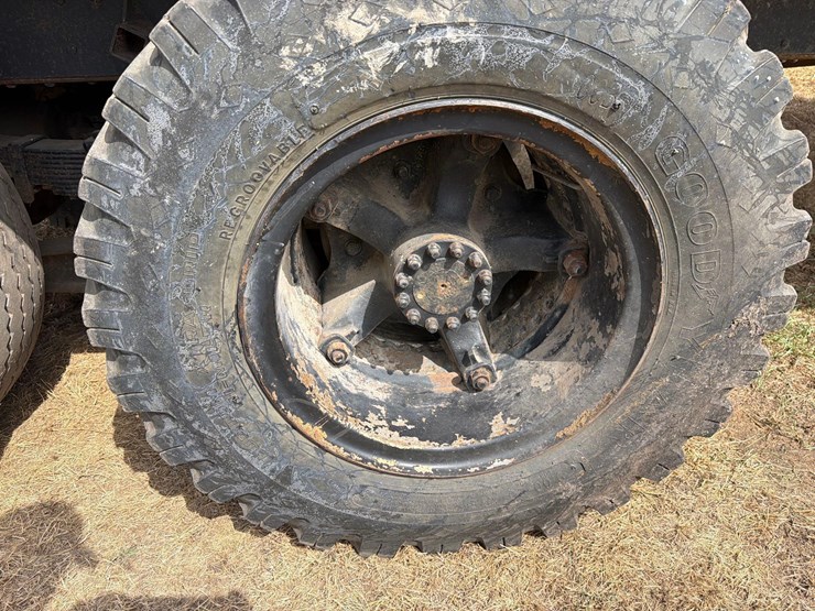 gmc-6500-truck-image-10