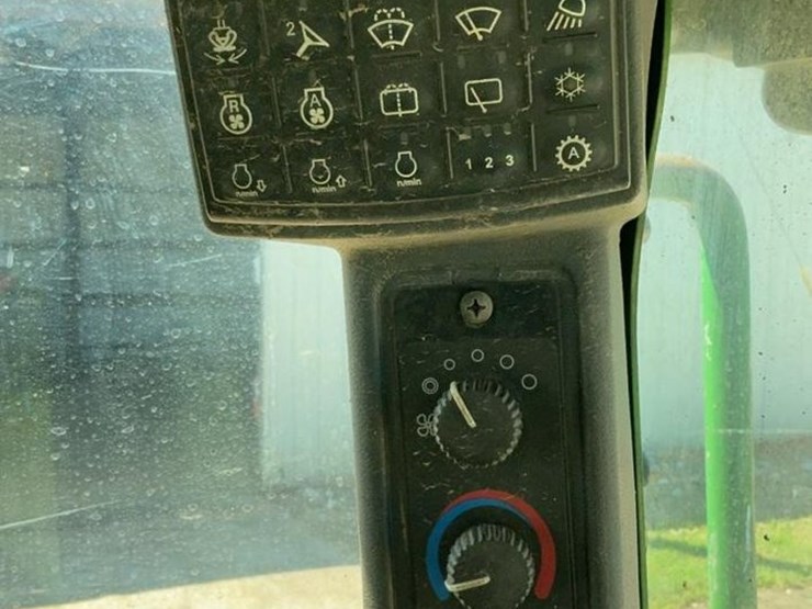 2010-john-deere-2010-image-24