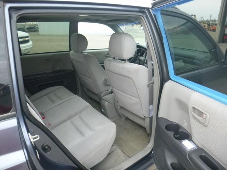 2001-toyota-rav4-image-8
