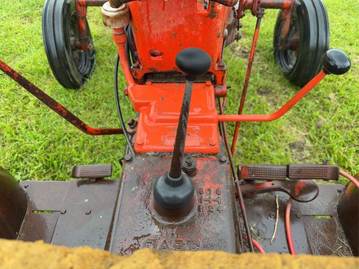 case-parts-tractor-image-17
