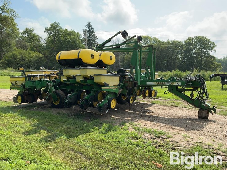 john-deere-1780-image-3