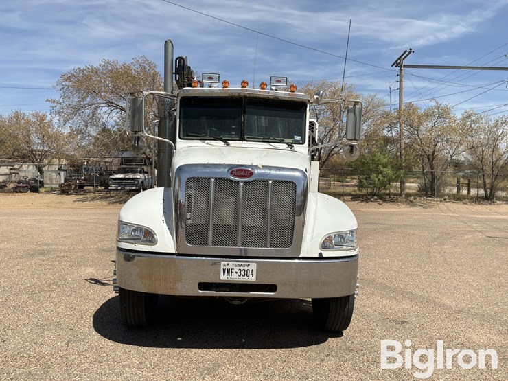 2008-peterbilt-335-image-2