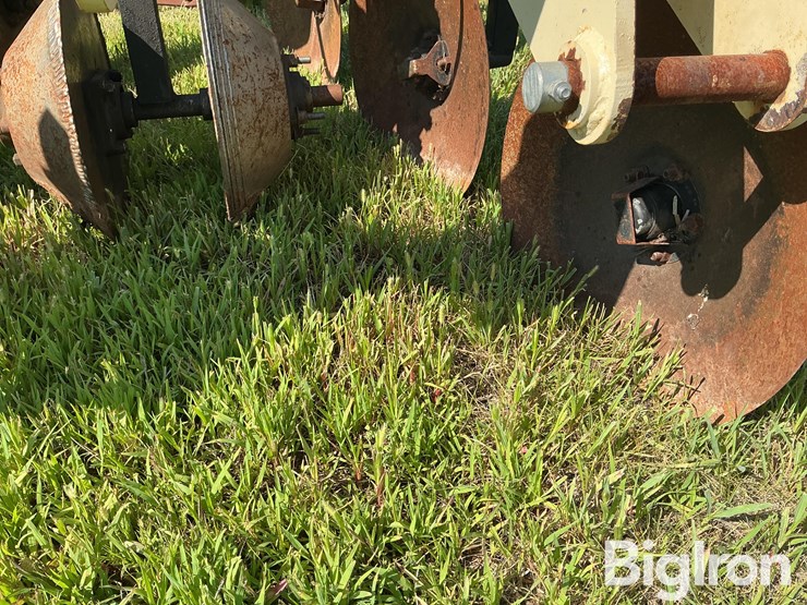 patriot-pivot-track-closer-image-10