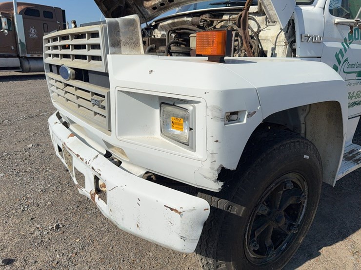 1989-ford-f700-image-25