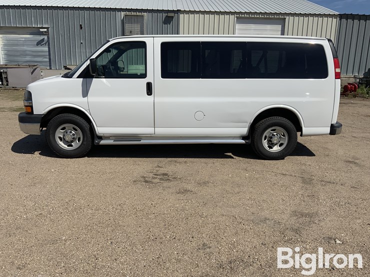 2010-chevrolet-express-g3500-image-8