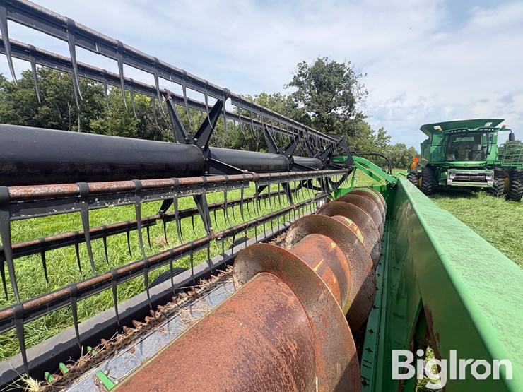 john-deere-630-image-17