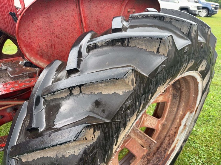 farmall-504-image-36