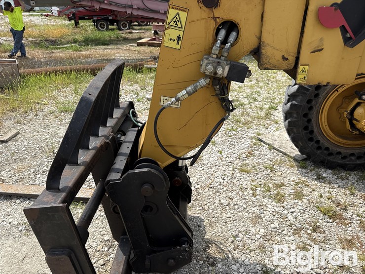 2005-caterpillar-th360b-image-10