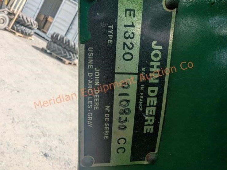 john-deere-1320-image-18