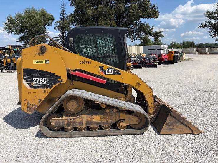 2012-caterpillar-279c2-image-3