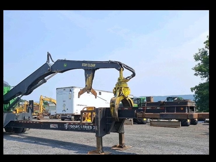 2019-deere-437e-image-3