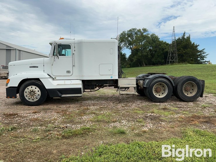 1992-freightliner-fld120-image-8