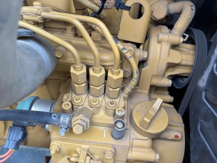 2015-caterpillar-303e-hydraulic-excavator-image-50