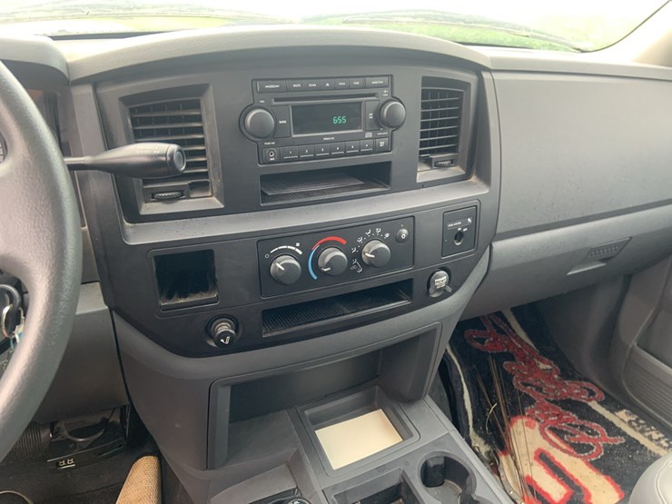 2007-dodge-ram-3500-image-24