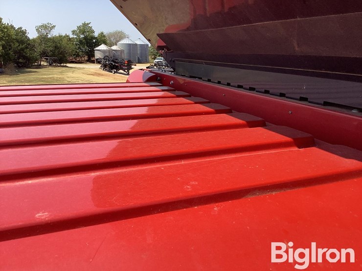 2011-case-ih-6088-image-10