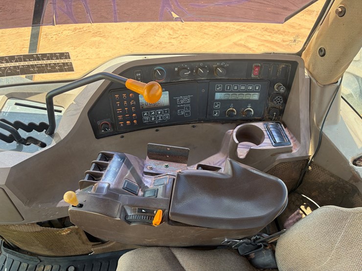 2000-john-deere-9300-image-27