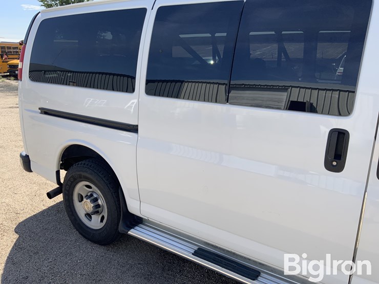 2010-chevrolet-express-g3500-image-15