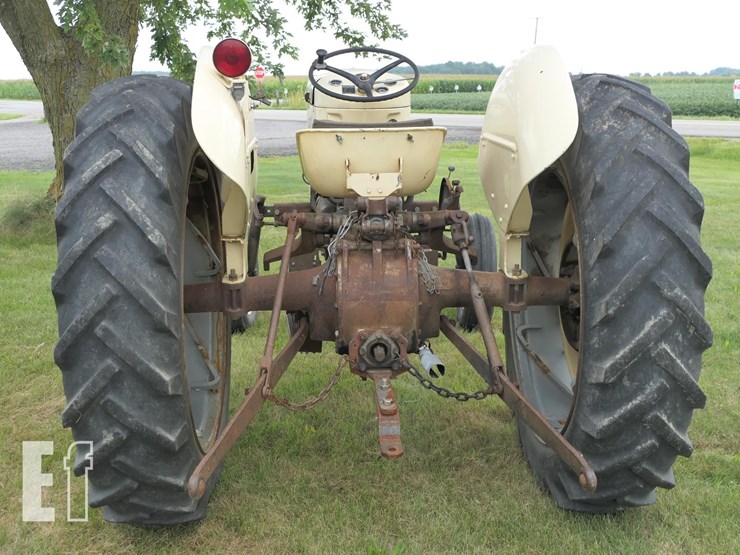 1956-ferguson-f40h-image-6
