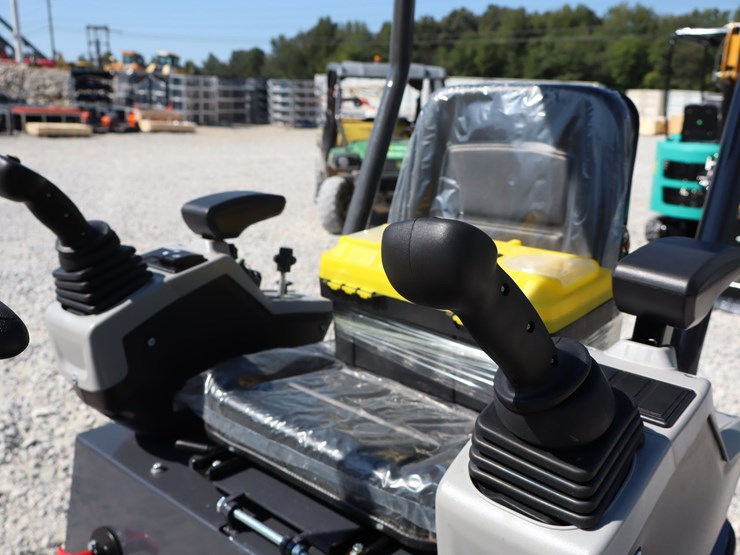 #1493-•-mini-excavator-mx15rx-image-12