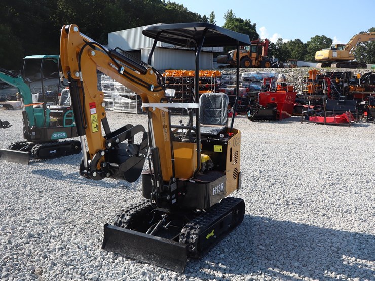 #1364-•-mini-excavator-h13r-image-1