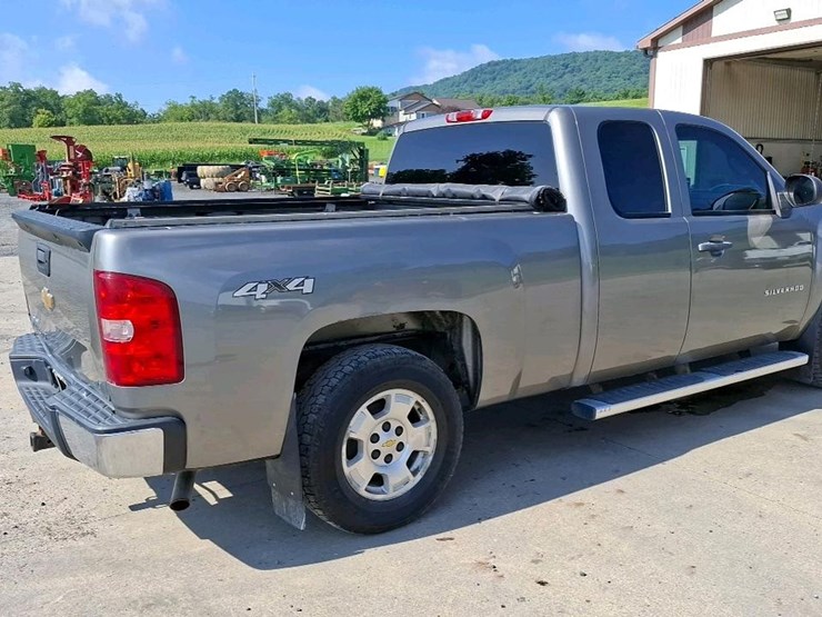 2013-chevrolet-1500-image-5