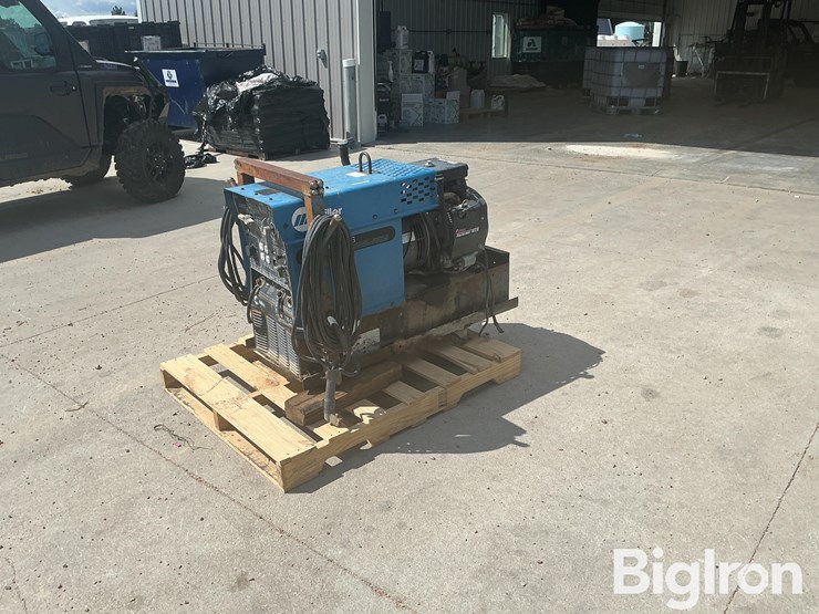 miller-bobcat-225-image-1