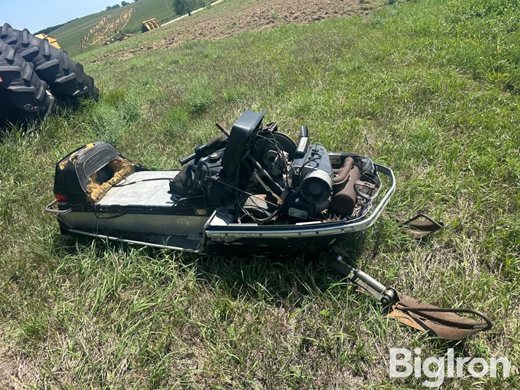 john-deere-340-image-16
