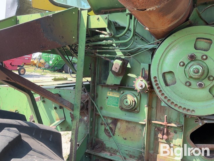 1969-john-deere-105-image-13